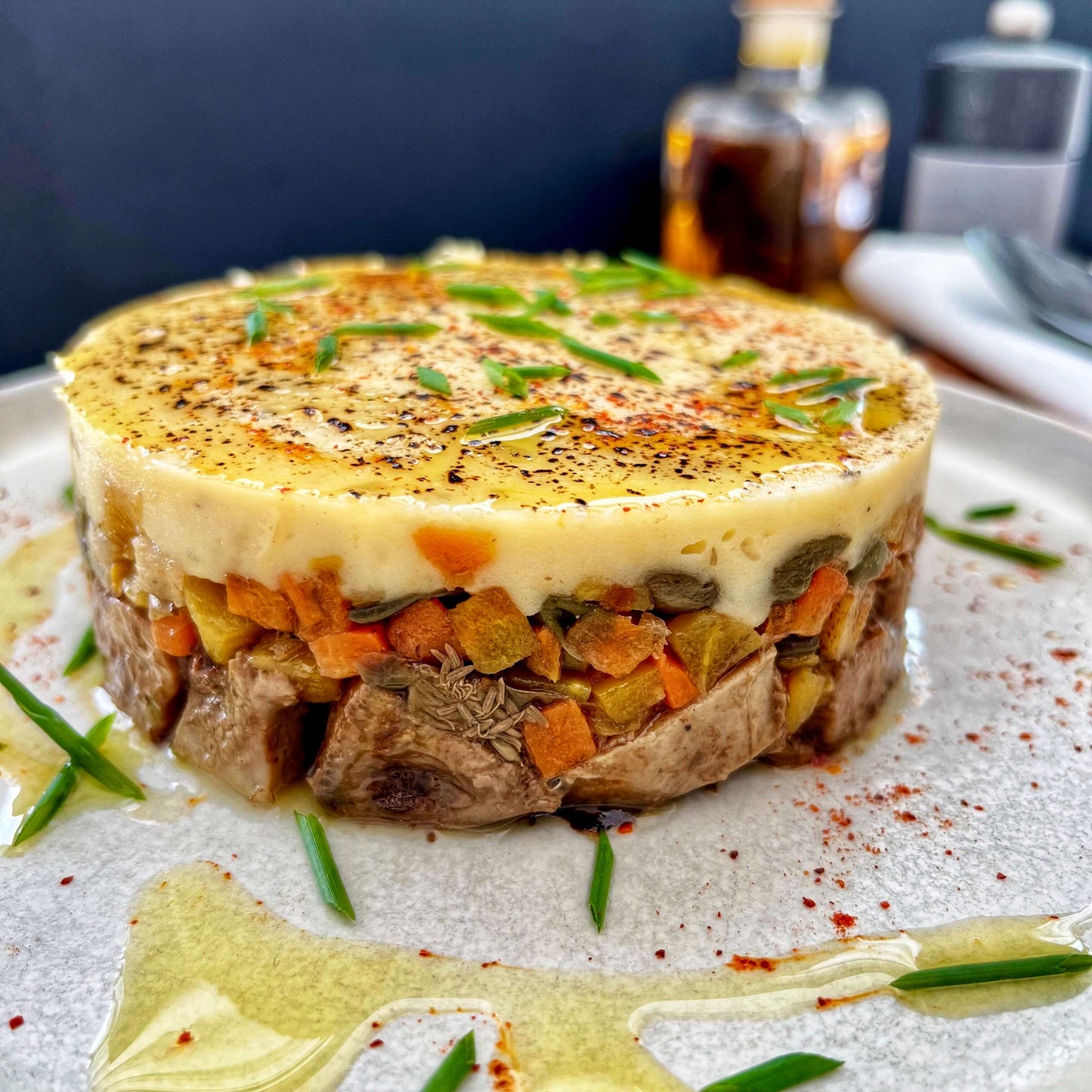 Parmentier de langue de veau rôtie aux câpres