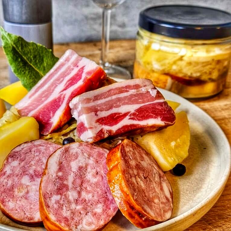 Choucroute au saucisson vaudois & lard fumé