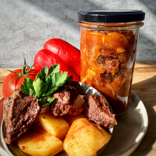 Goulash de bœuf hongrois à la tomate et pommes de terre