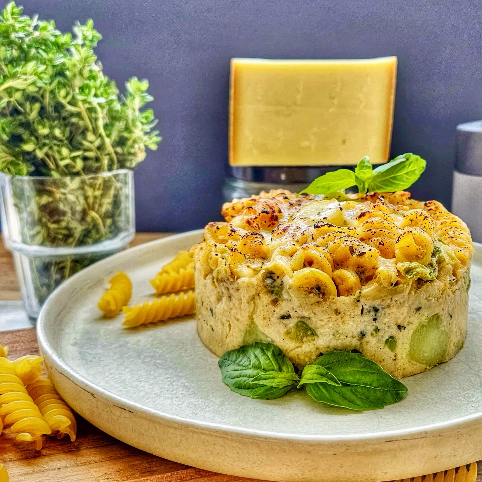 Gratin de pâtes aux courgettes & brocoli, gruyère