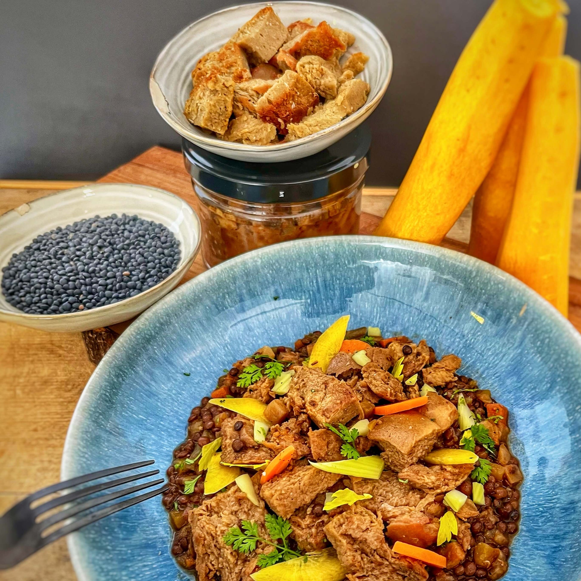 Ragoût de lentilles beluga au seitan